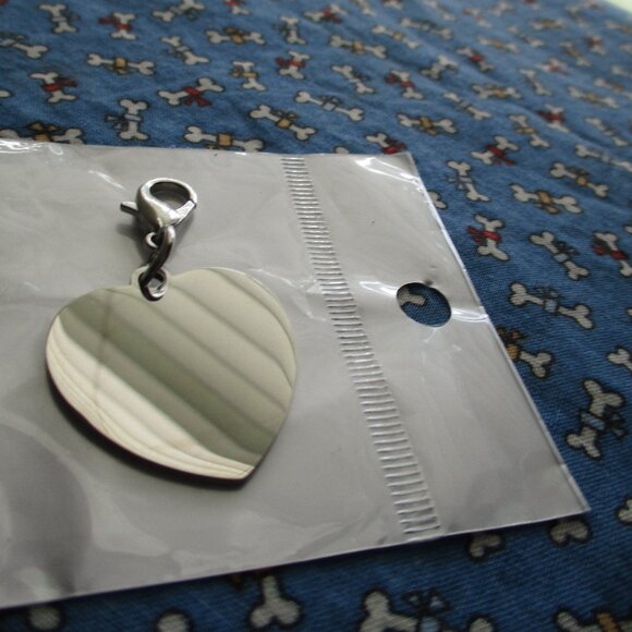 Heart Shaped Stainless Steel Medical ID Keychain Emergency Health Alert Diabetes - Picture 2 of 2